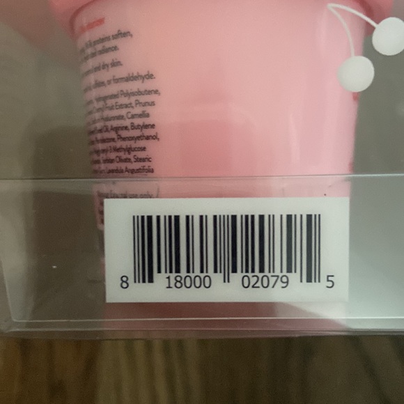 NIB Peach slices cherry ice cream moisturizer - Picture 4 of 4